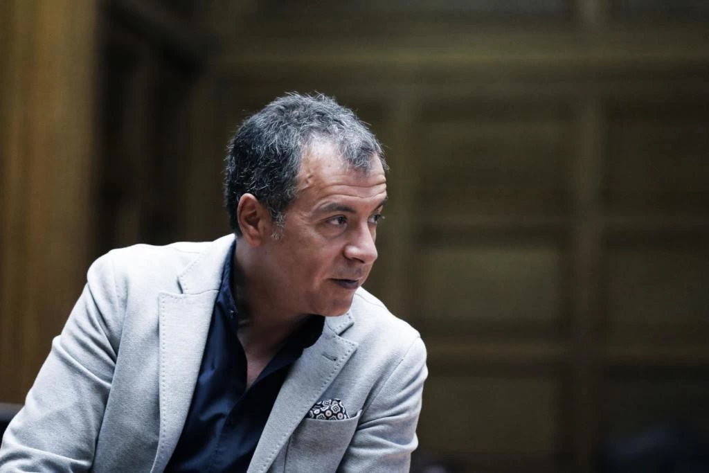 Θεοδωράκης: «Μου πρότειναν να γίνω υπουργός ή βουλευτής Επικρατείας»
